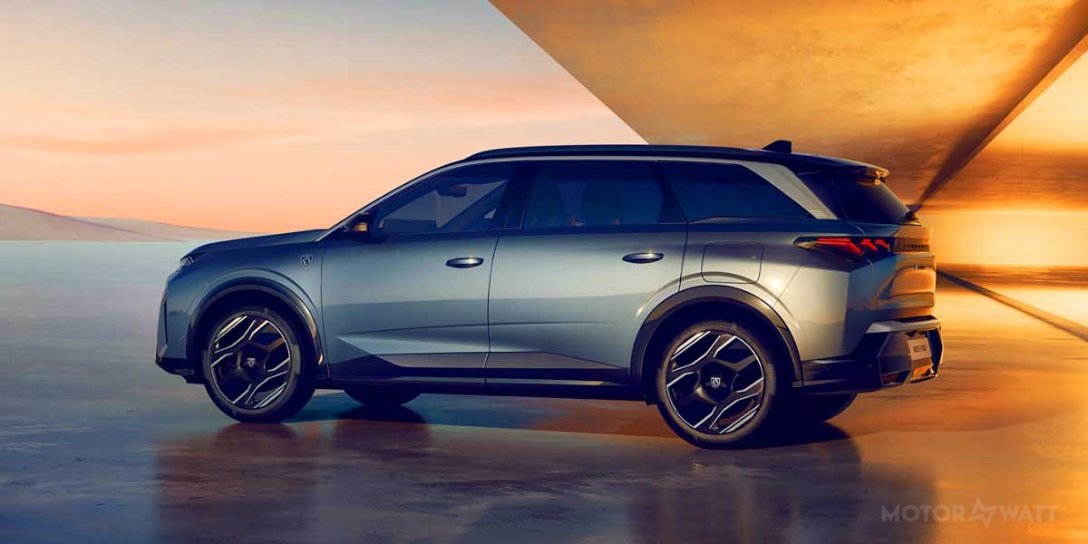 Peugeot e-5008 98 kWh Long Range Video Overview