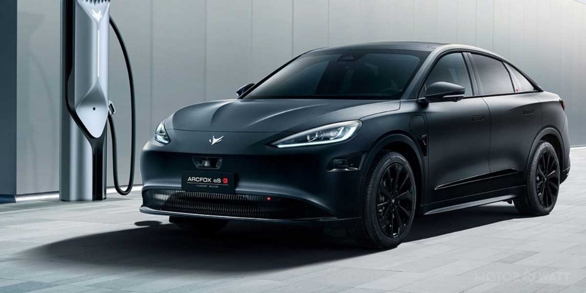 Arcfox Alpha S HI Huawei Inside Video Overview