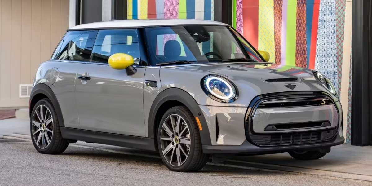 Mini Cooper SE 2023 Video Overview